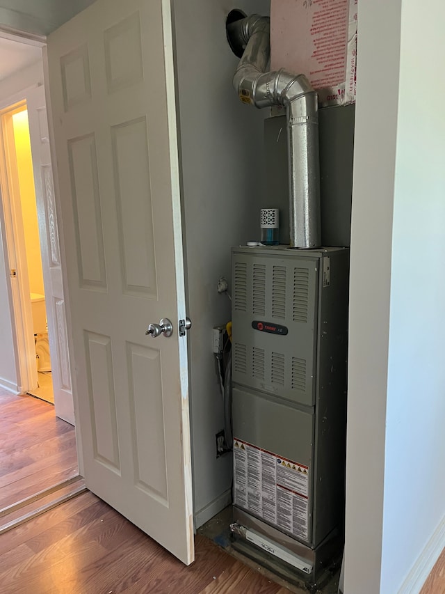5606 Harold St, Hamtramck, MI 48212 - utilities featuring heating unit
