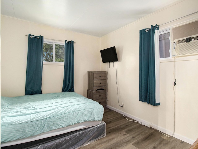 405 Jean St, Sturgis, MI 49091 - bedroom featuring wood finished floors, baseboards, and crown molding