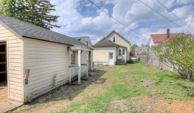 156 W 19th St, Holland, MI 49423 - view of yard with an outdoor structure