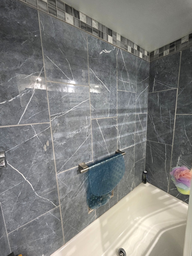 19266 Tyrone St, Harper Woods, MI 48225 - full bath featuring a shower