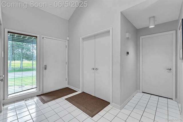 5520 Ridgewood, West Bloomfield, MI 48322 - entrance foyer featuring light tile patterned floors