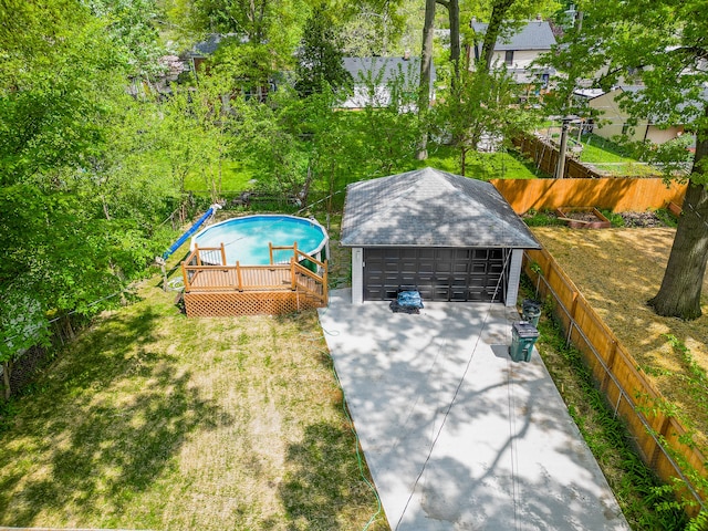 bird's eye view of a pool area