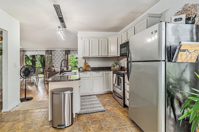 524 S Mears Ave, Whitehall, MI 49461 - photo 10