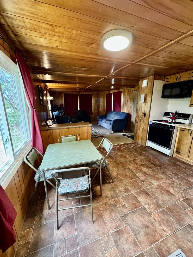 5471 E Free Soil Rd, Michigan, MI 49411 - photo 7