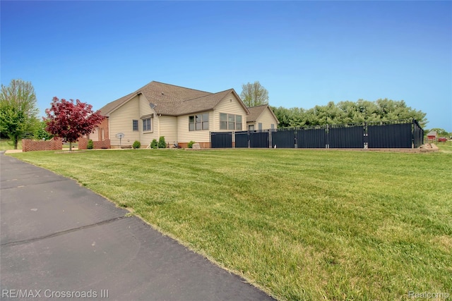 12161 Ladd Rd, Brooklyn, MI 49230 - view of side of property