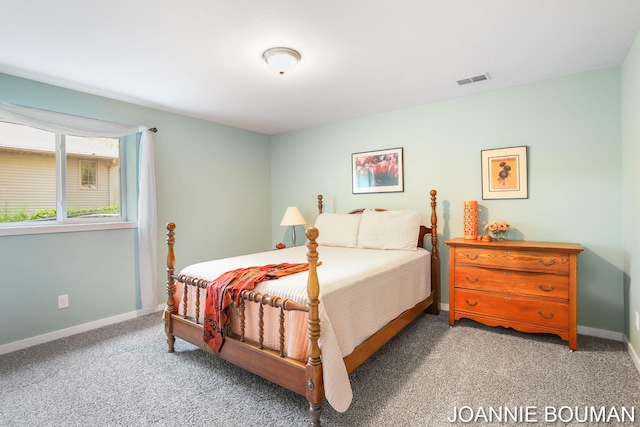 94 Cheyenne Ave, Holland, MI 49424 - carpeted bedroom featuring baseboards