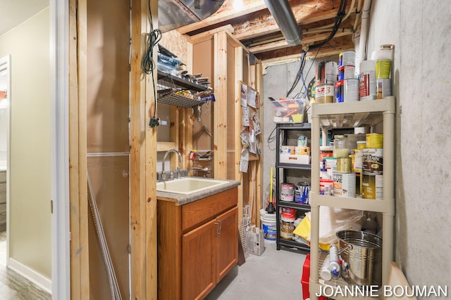 94 Cheyenne Ave, Holland, MI 49424 - below grade area featuring a sink