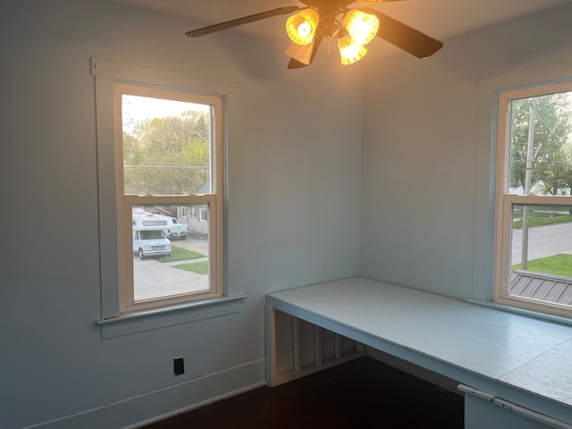 1433 Minnie St, Port Huron, MI 48060 - unfurnished office with a ceiling fan