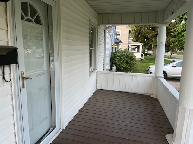 1433 Minnie St, Port Huron, MI 48060 - wooden terrace featuring a porch