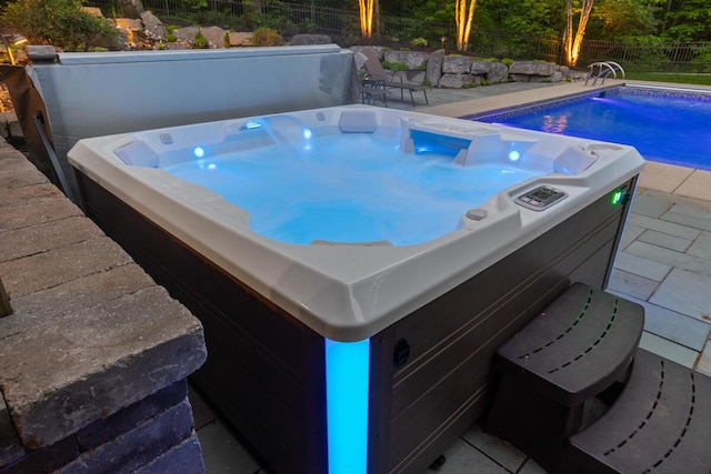 966 Timber Winds Dr SW, Grand Rapids, MI 49534 - view of pool featuring a hot tub