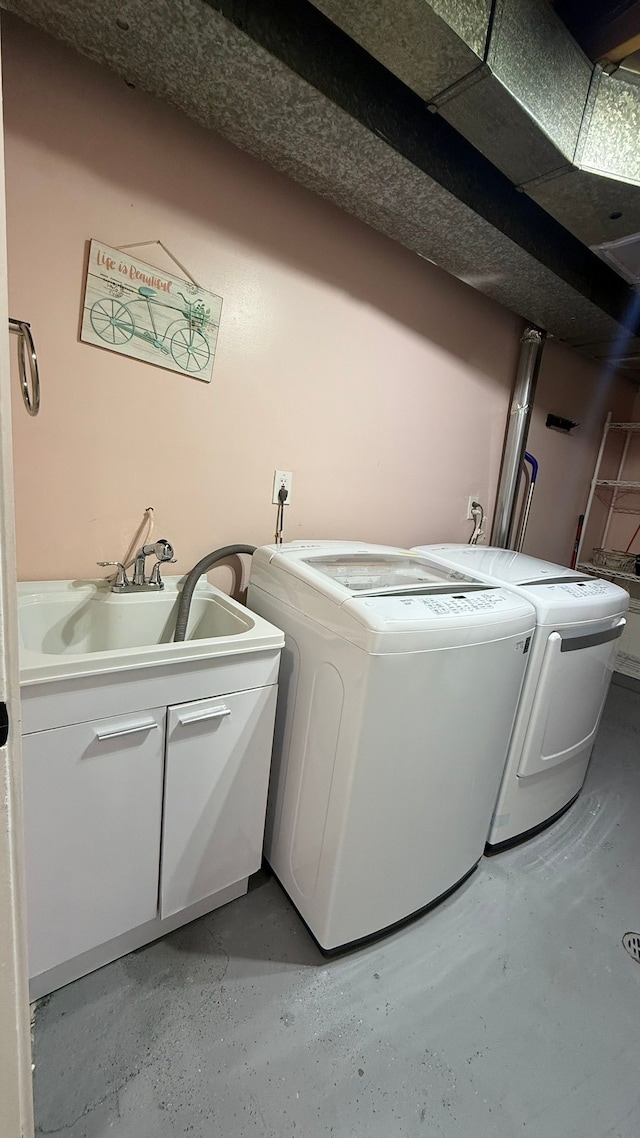 4425 Westpoint St, Dearborn Heights, MI 48125 - laundry area with separate washer and dryer