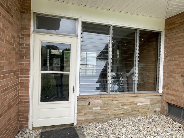 1648 Columbus Ave, Benton Harbor, MI 49022 - entrance to property with brick siding