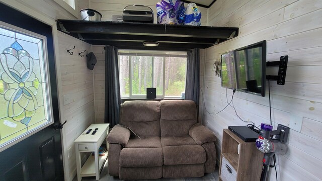 6136 SW Hudson Rd, South Boardman, MI 49680
