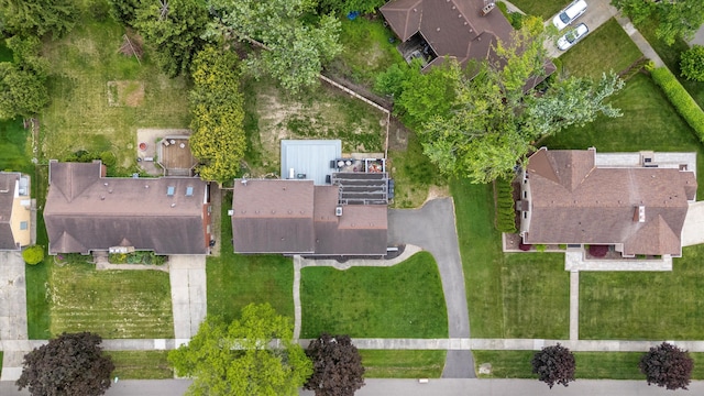 18441 Roseland Blvd, Lathrup Village, MI 48076 - drone / aerial view