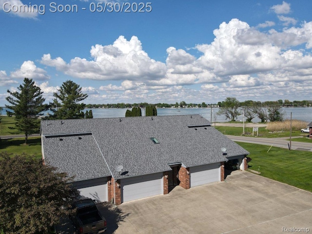 9200 River Rd Unit 3, Clay, MI 48001 - aerial view of property and surrounding area featuring a large body of water