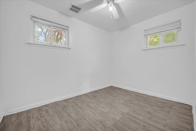 228 Hughes Ave, Pontiac, MI 48341 - empty room featuring a ceiling fan and baseboards