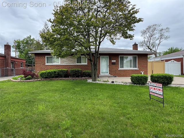 25541 Virginia Dr, Warren, MI 48091 - photo 1