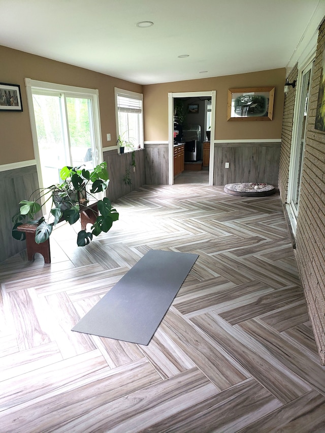 15701 Middlebelt Rd, Romulus, MI 48174 - view of sunroom