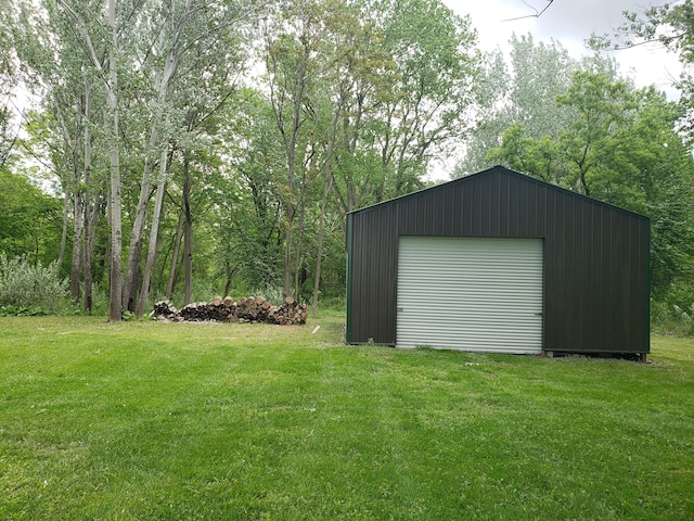 15701 Middlebelt Rd, Romulus, MI 48174 - view of outdoor structure featuring an outbuilding
