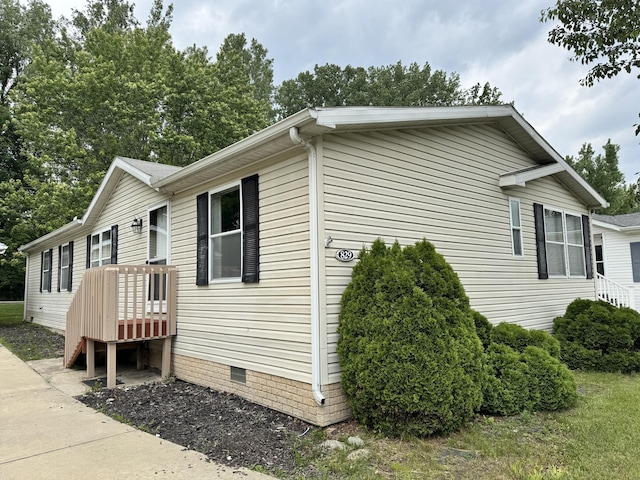 829 Savannah River Dr, Adrian, MI 49221 - view of side of property featuring crawl space