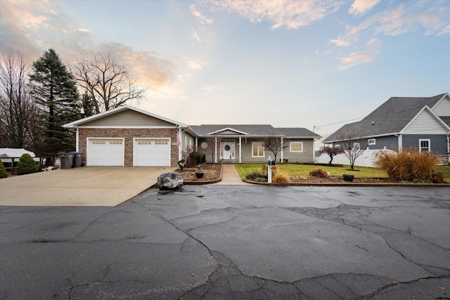 1259 Rose Dr, Niles, MI 49120 - single story home with a garage, driveway, and a front yard