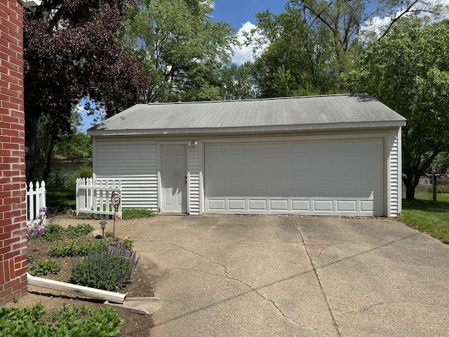 25220 Code Rd, Southfield, MI 48033 - view of detached garage