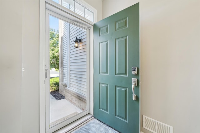 5639 Heathland Cir, Clarkston, MI 48346 - view of entryway