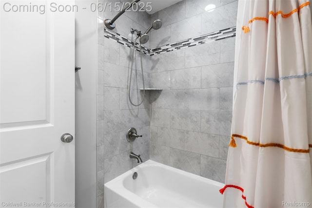 52851 Schafers Run Ct, Chesterfield, MI 48051 - full bathroom with shower / bath combo with shower curtain