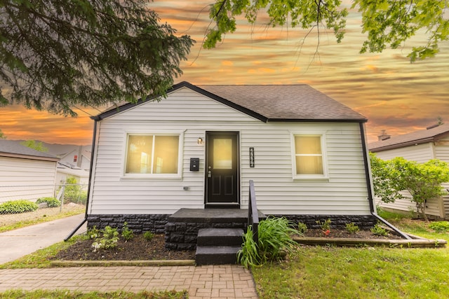 27396 Beechurst St, Roseville, MI 48066 - bungalow with roof with shingles
