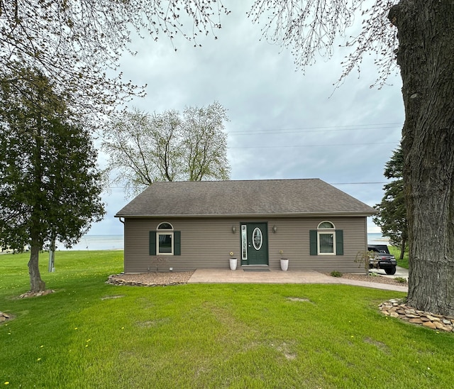 1042 Lakeshore Rd N, Harbor Beach, MI 48441 - photo 2