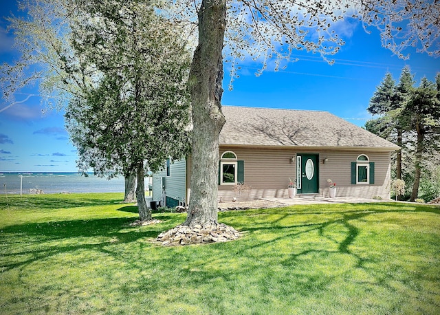1042 Lakeshore Rd N, Harbor Beach, MI 48441 - photo 1