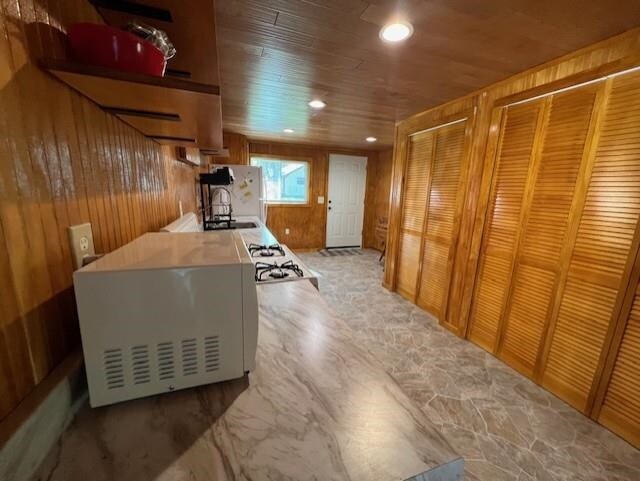 2412 S US-23, East Tawas, MI 48730