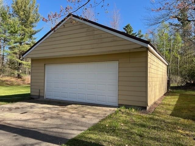 2412 S US-23, East Tawas, MI 48730