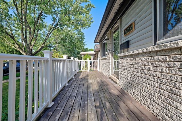 19526 Broadacres St, Clinton Township, MI 48035 - view of wooden deck