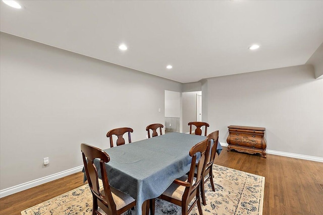 53383 Starlite Dr, Michigan, MI 48316 - dining room featuring baseboards, wood finished floors, and recessed lighting