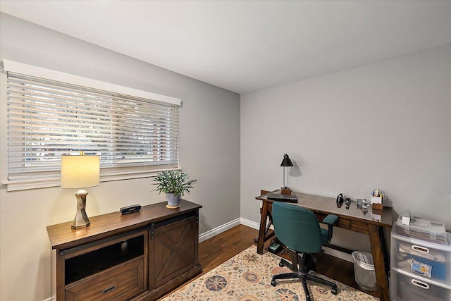 53383 Starlite Dr, Michigan, MI 48316 - office space with dark wood finished floors and baseboards