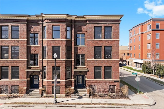 112 Watson St Unit 28, Detroit, MI 48201 - view of apartment building / complex with entry steps