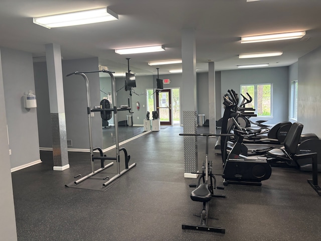 836 Brandon Ave, Pontiac, MI 48340 - workout area featuring plenty of natural light and baseboards