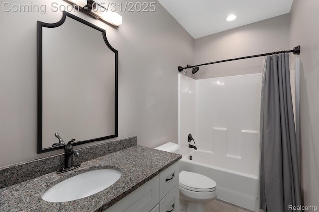 4280 Rolling Meadow Ln, Ypsilanti, MI 48197 - bathroom with toilet, vanity, and shower / bath combo