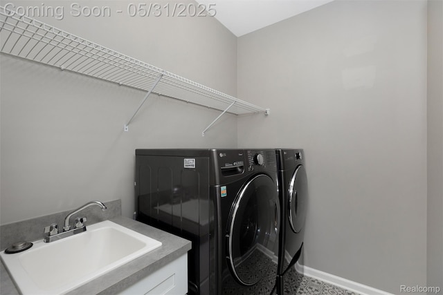 4280 Rolling Meadow Ln, Ypsilanti, MI 48197 - laundry area featuring washer and dryer and baseboards