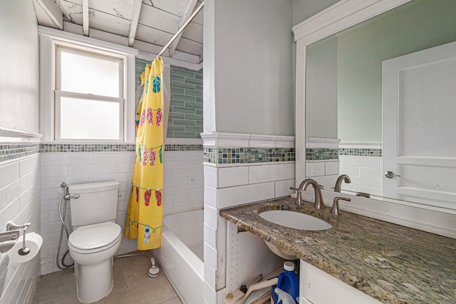 4985 Lockhart St, West Bloomfield, MI 48323 - full bath with tile walls, a sink, tile patterned floors, toilet, and shower / tub combo with curtain