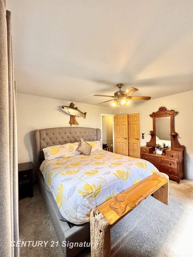 2880 Wurtzel Dr, Freeland, MI 48623 - carpeted bedroom featuring a ceiling fan