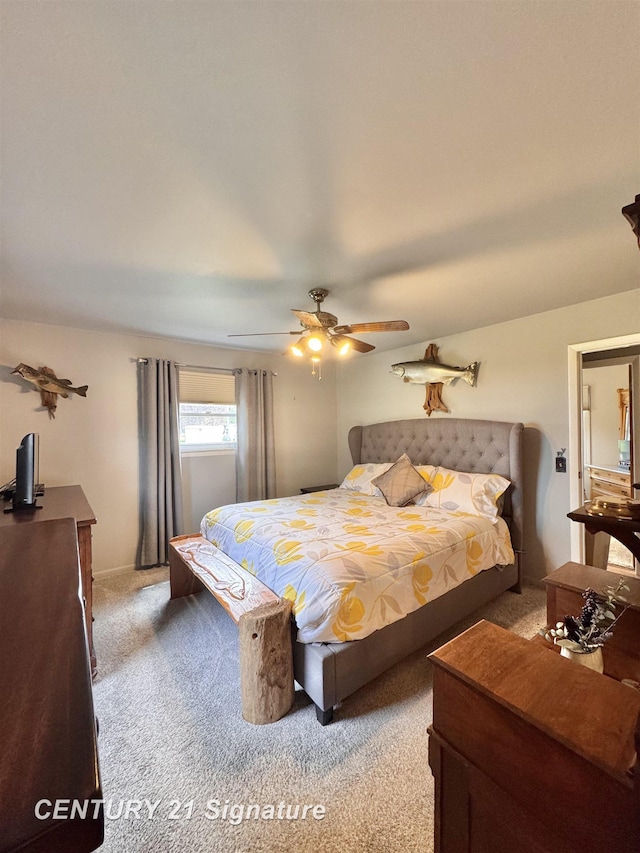 2880 Wurtzel Dr, Freeland, MI 48623 - bedroom featuring light colored carpet and a ceiling fan