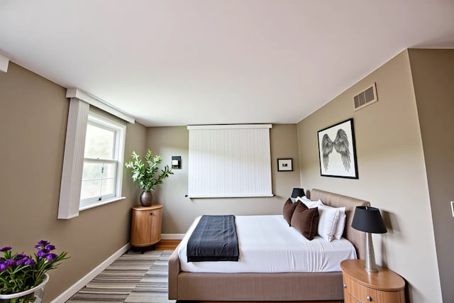 1522 Brentwood Dr, Troy, MI 48098 - bedroom with baseboards