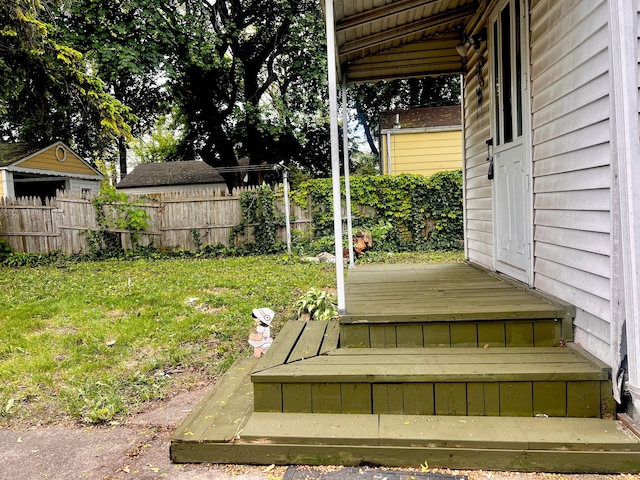 20760 Atlantic Ave, Warren, MI 48091 - view of yard