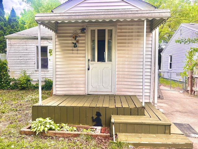 20760 Atlantic Ave, Warren, MI 48091 - property entrance with fence