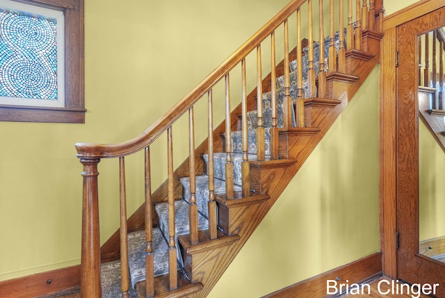 117 Palmer St NE, Grand Rapids, MI 49505 - stairway featuring baseboards