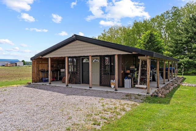 19354 Bueche Rd, New Lothrop, MI 48460 - view of front of house with a front lawn