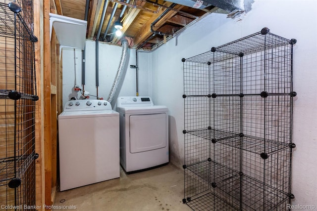 3531 Burbank Dr, Ann Arbor, MI 48105 - laundry area with washer and dryer