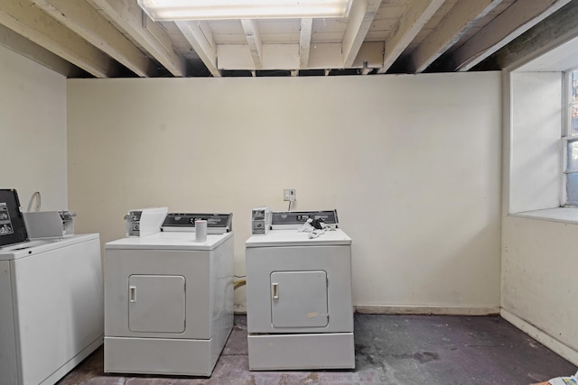 447 W Vine St, Kalamazoo, MI 49001 - clothes washing area with washing machine and clothes dryer